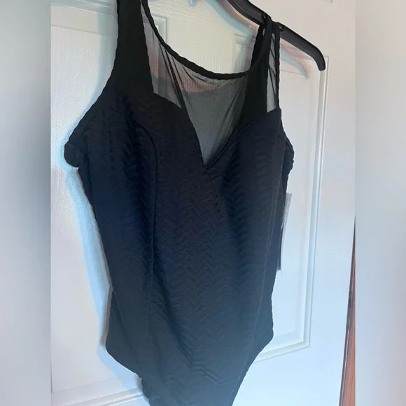 Longitude Half Moon Mesh Torso Tummy Control Swimsuit Size 10 Black NWT - Picture 5 of 7